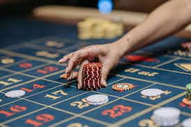 Antarmuka permainan Dragon Hatch di platform ngamentogel dengan panduan bermain